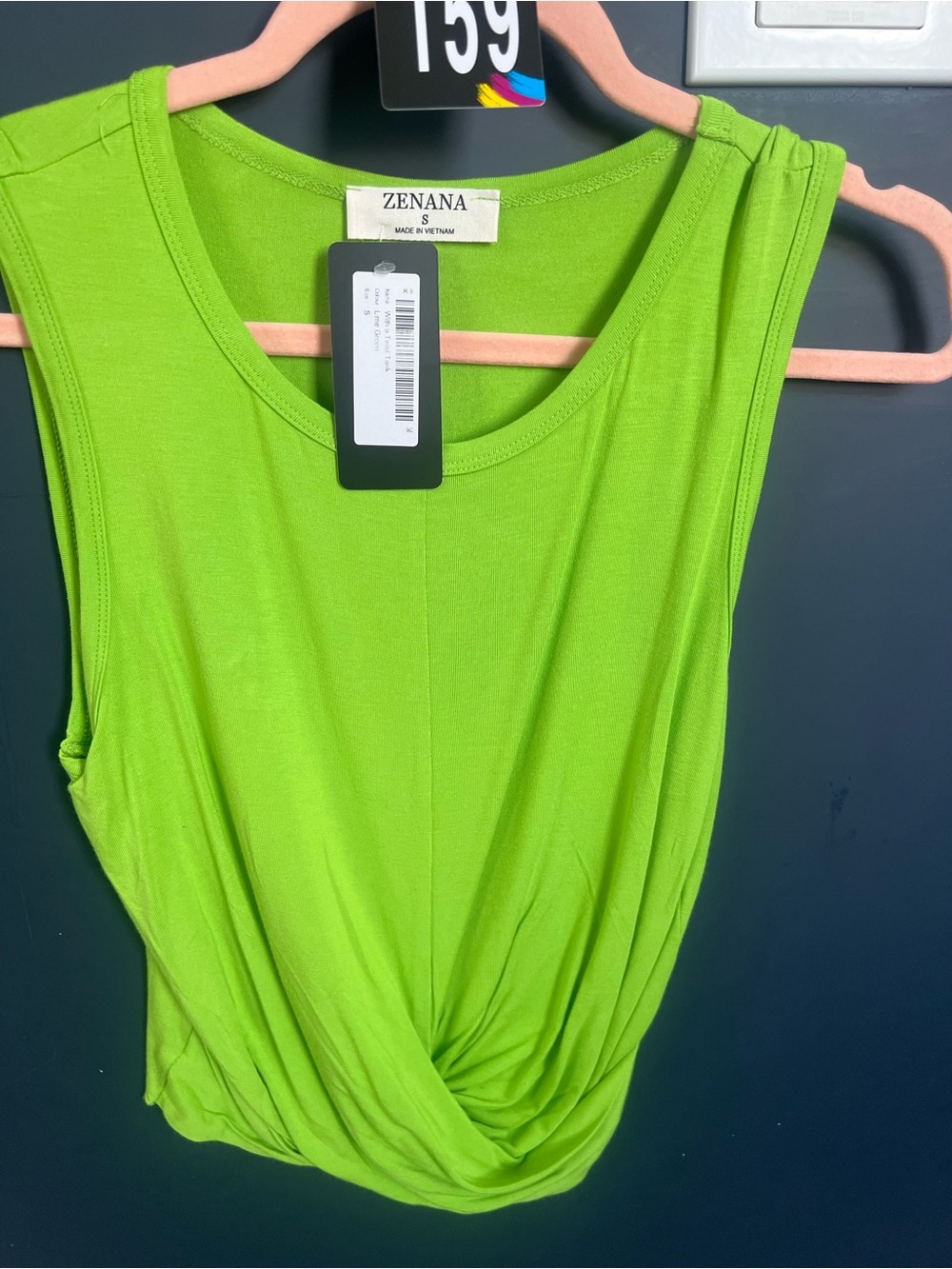 With a Twist Cropped Tank Top (NWT) 🍒Lime Green, Size Small